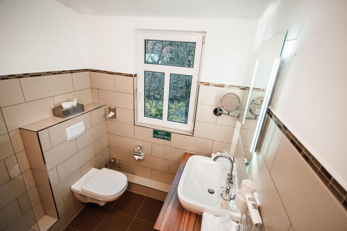 Landhotel Kahltalmuehle Alzenau in Unterfranken Rum bild