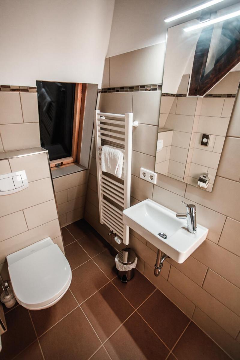 Landhotel Kahltalmuehle Alzenau in Unterfranken Rum bild